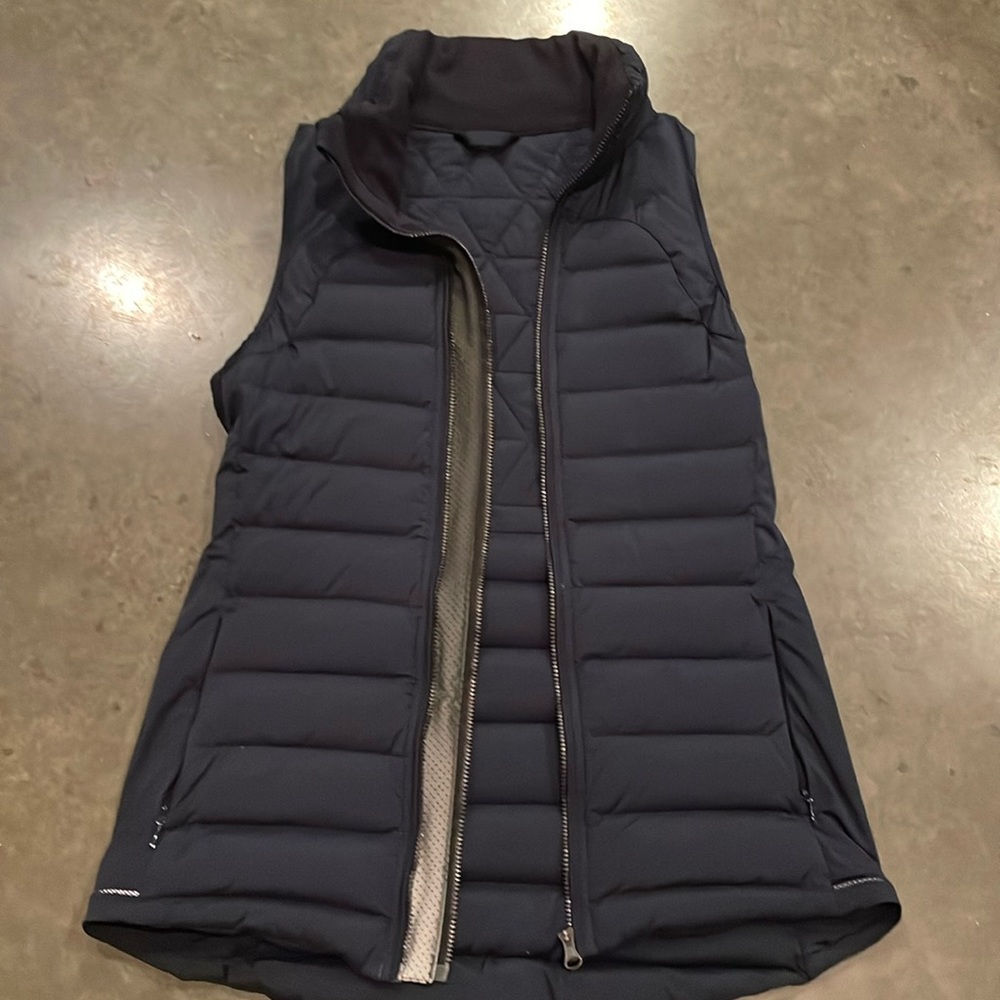 Lululemon fluffed up vest